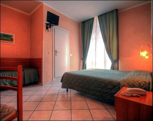 Hotel Clarin